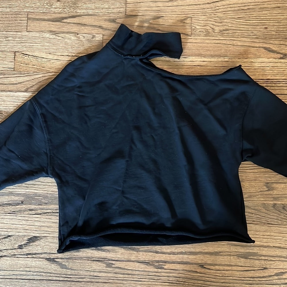 Women’s Dance & Marvel black sweatshirt Size Medium