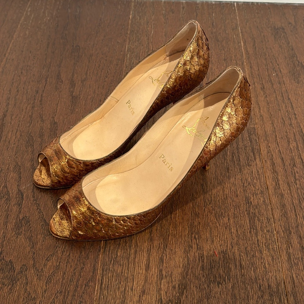 Christian Louboutin Women’s Gold/Copper Skin Peep Toe Pumps Size 40.5/10.5