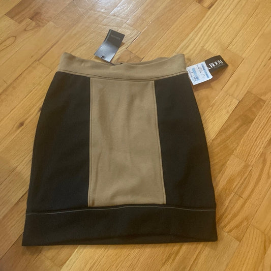 Women’s Astuces skirt. Black and tan. Size 1 / Small