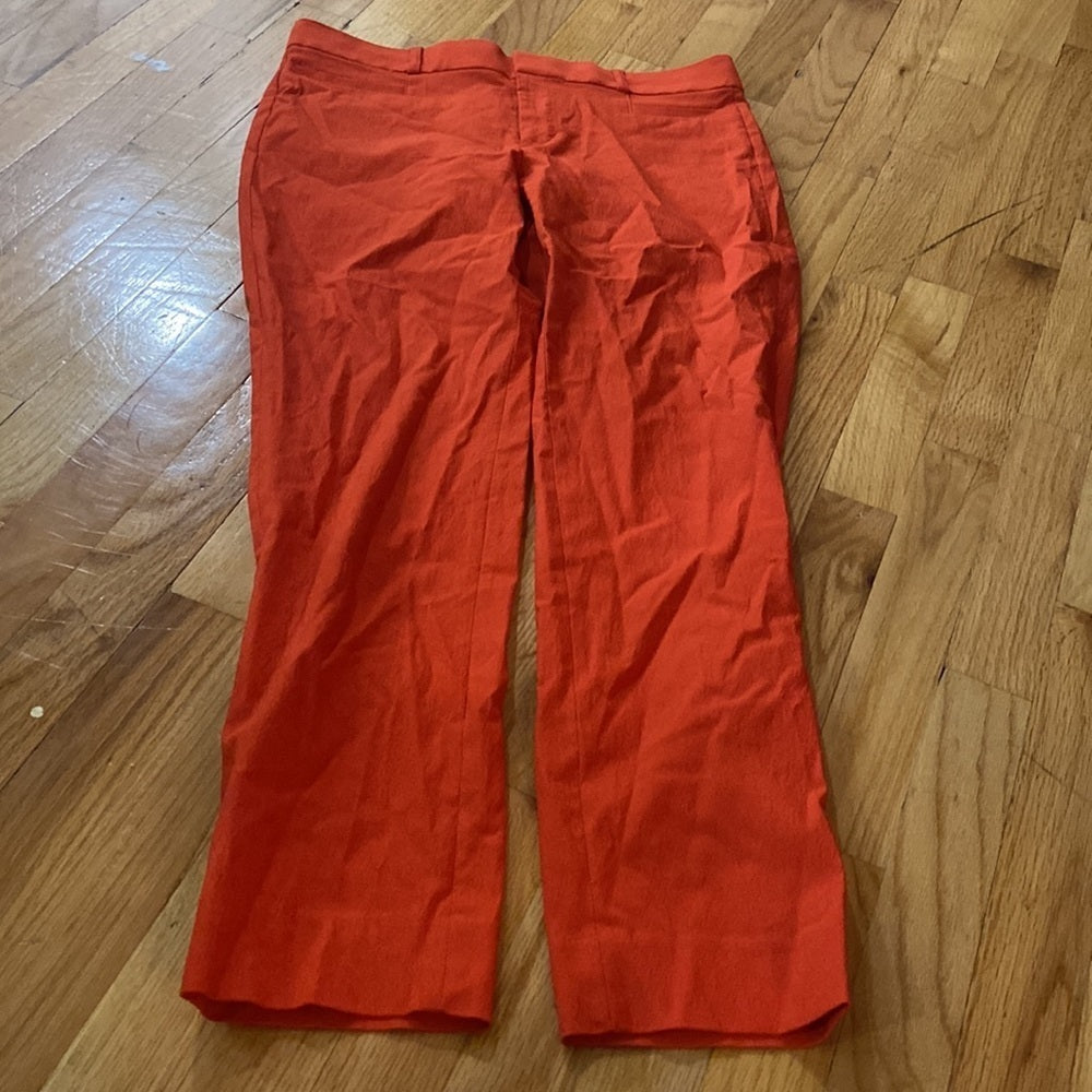 WOMEN’S Banana Republic pants. Orange. Size 8