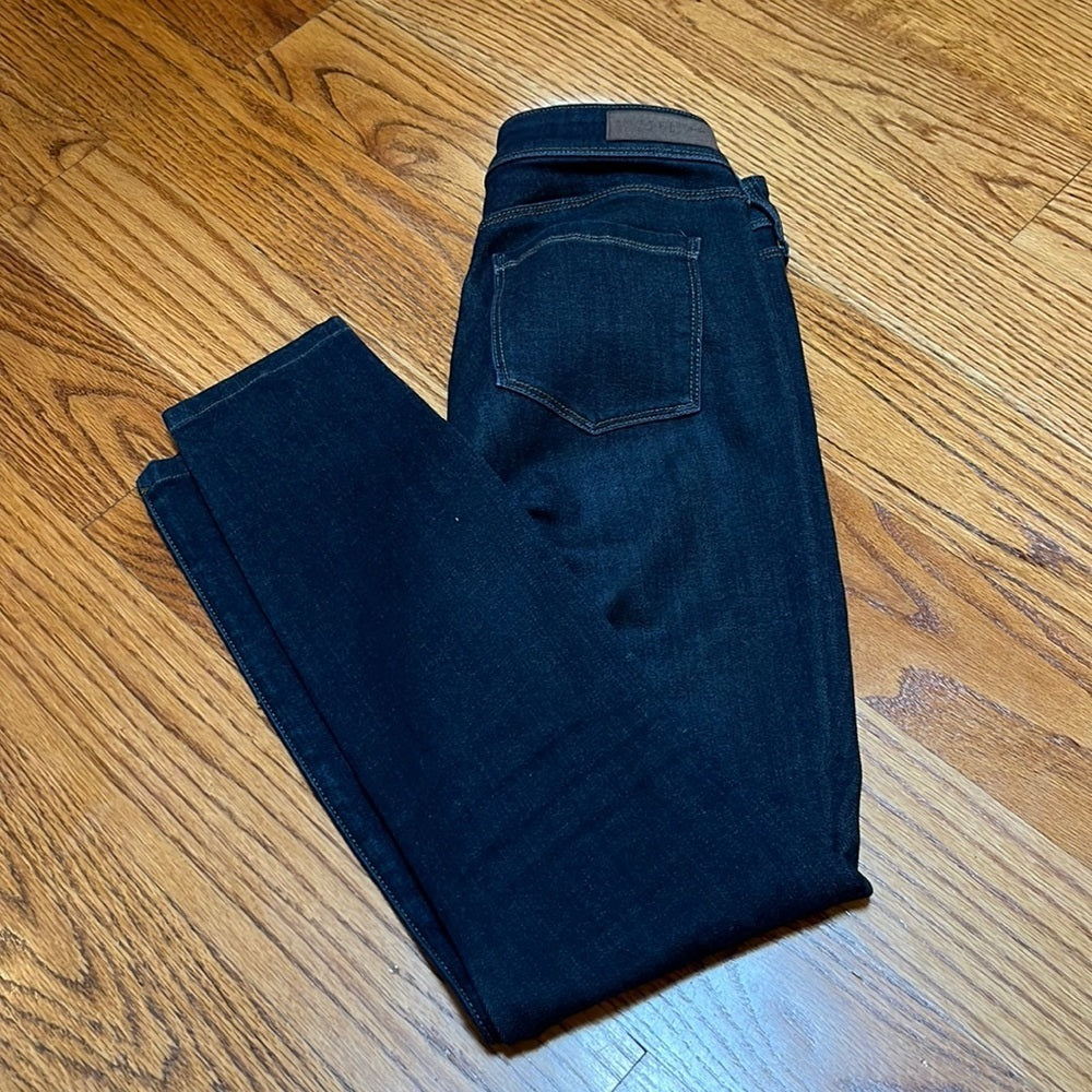 Parker Smith Woman’s Dark Blue Skinny Jeans Size 6