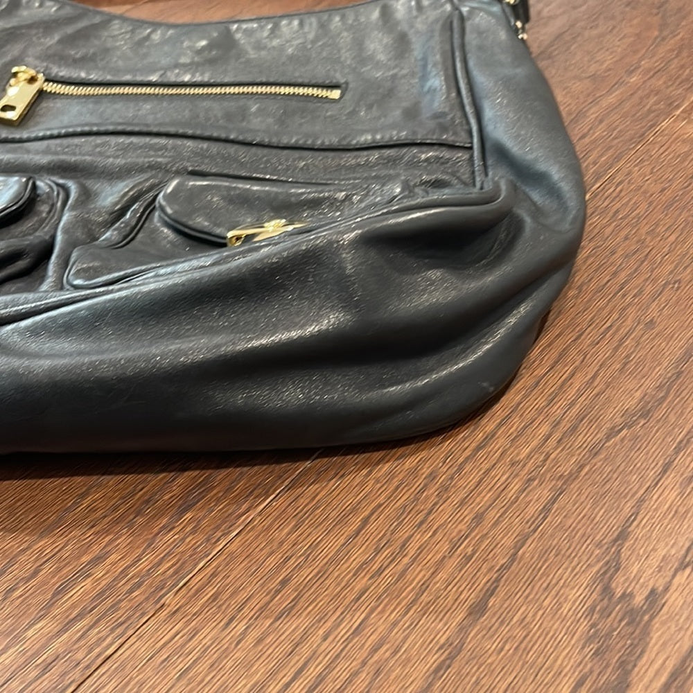 Marc Jacob’s Women’s Black Leather Shoulder Bag