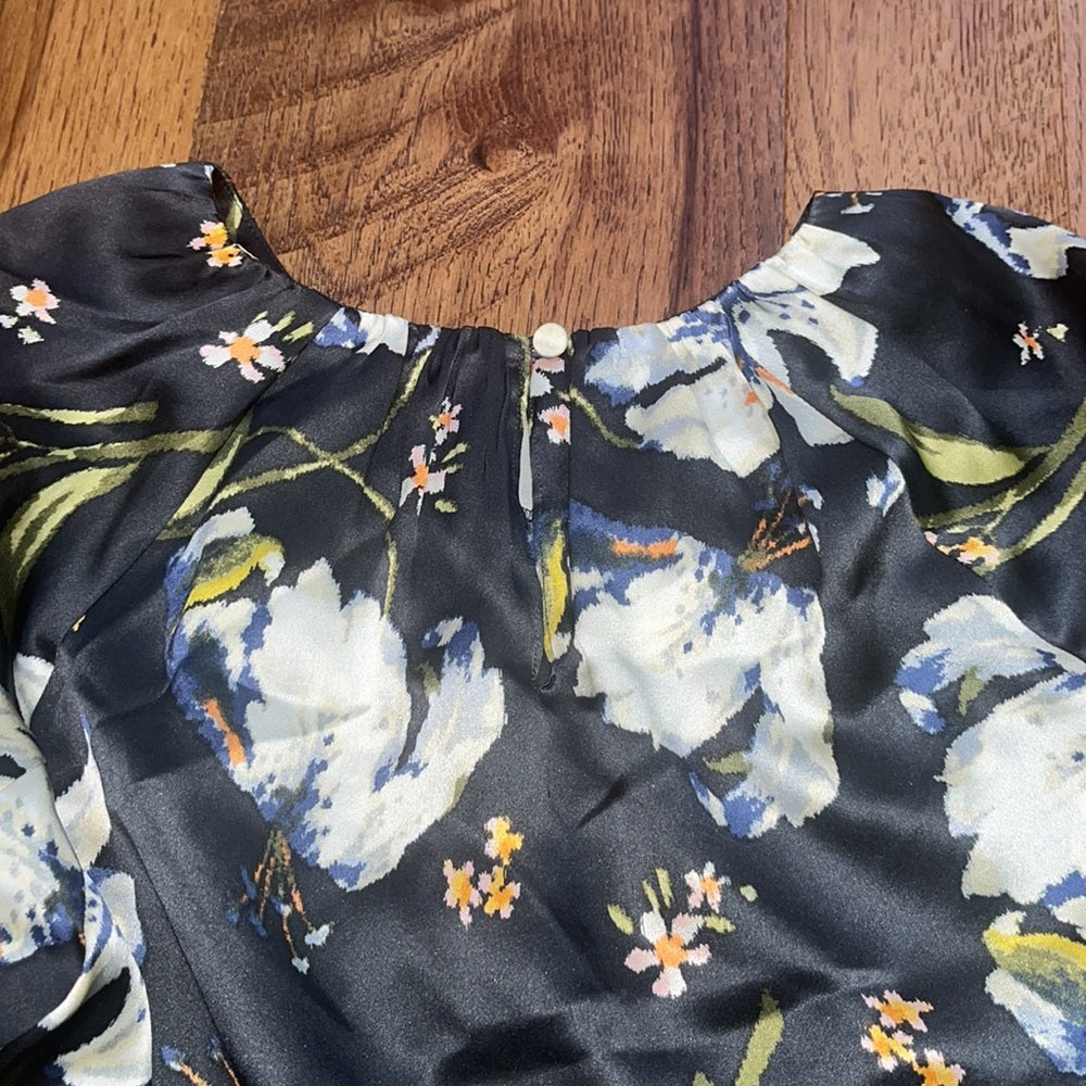 5à7 Woman’s Floral Silk Top Size XS