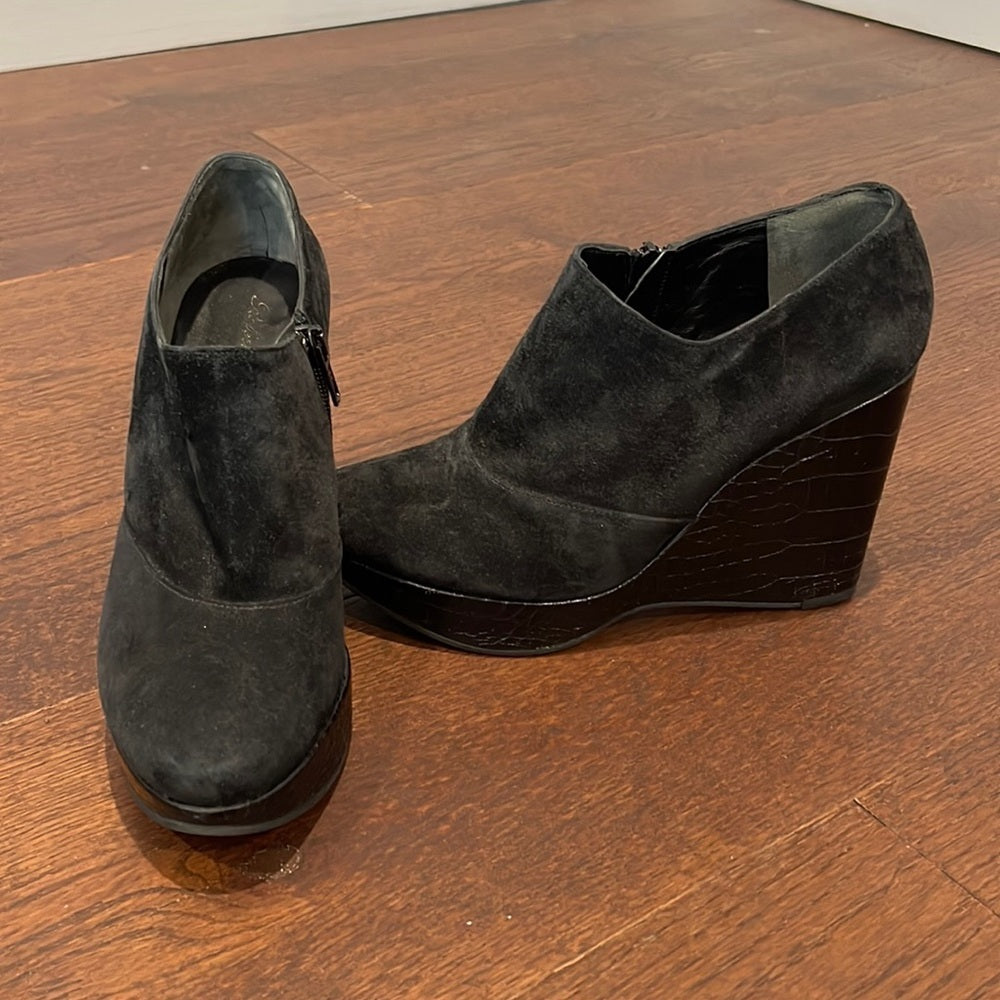 Robert Clergerie Black Suede Booties Size 8.5