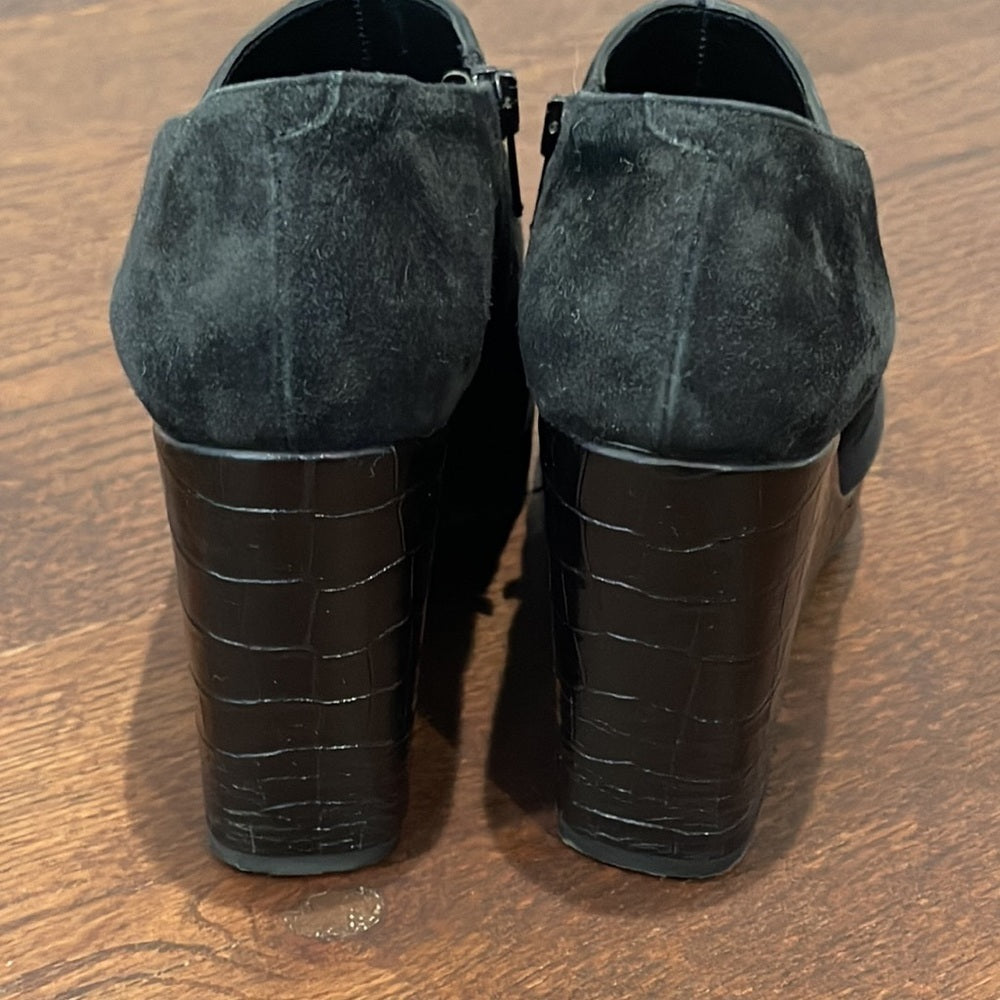 Robert Clergerie Black Suede Booties Size 8.5