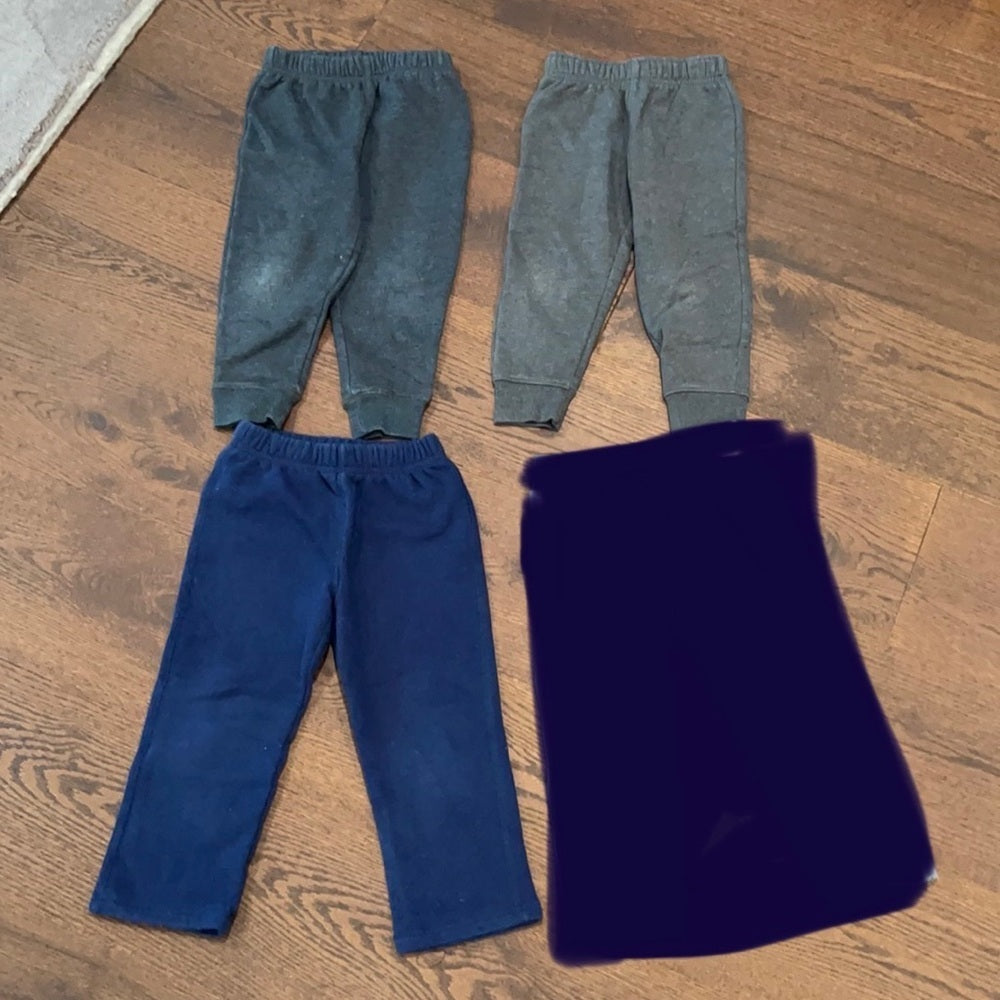 3 Pairs of boys sweatpants Size 3T