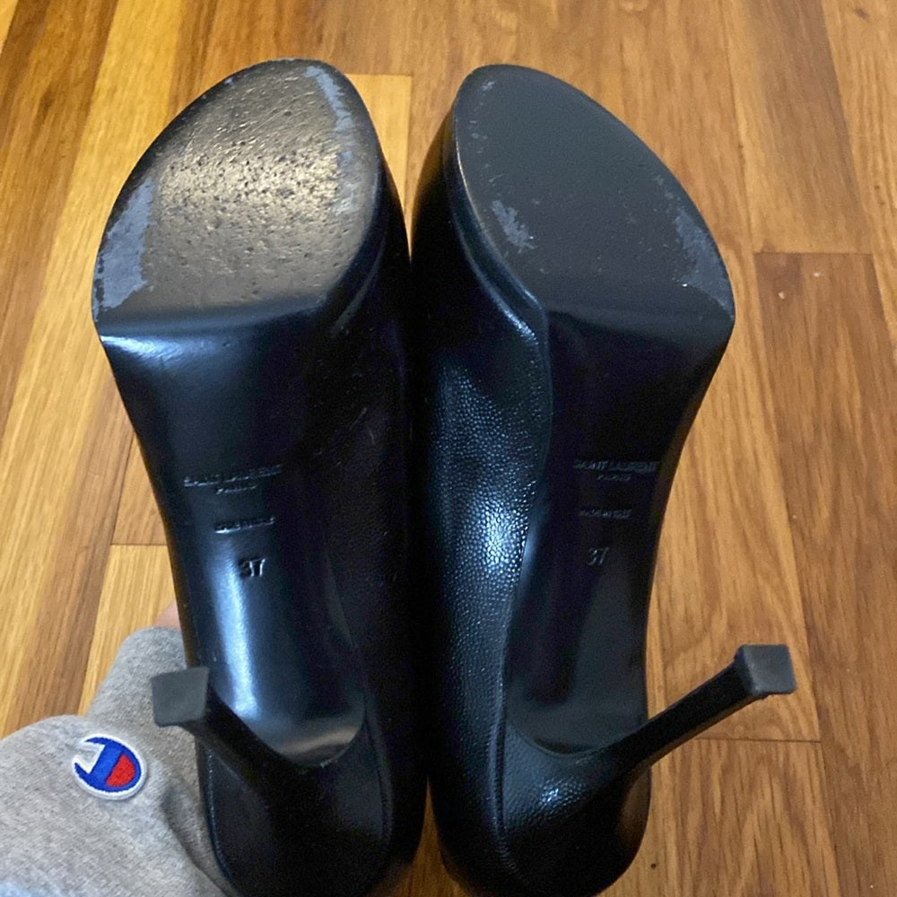 Yves Saint Laurent Women’s Black Heels Size 37