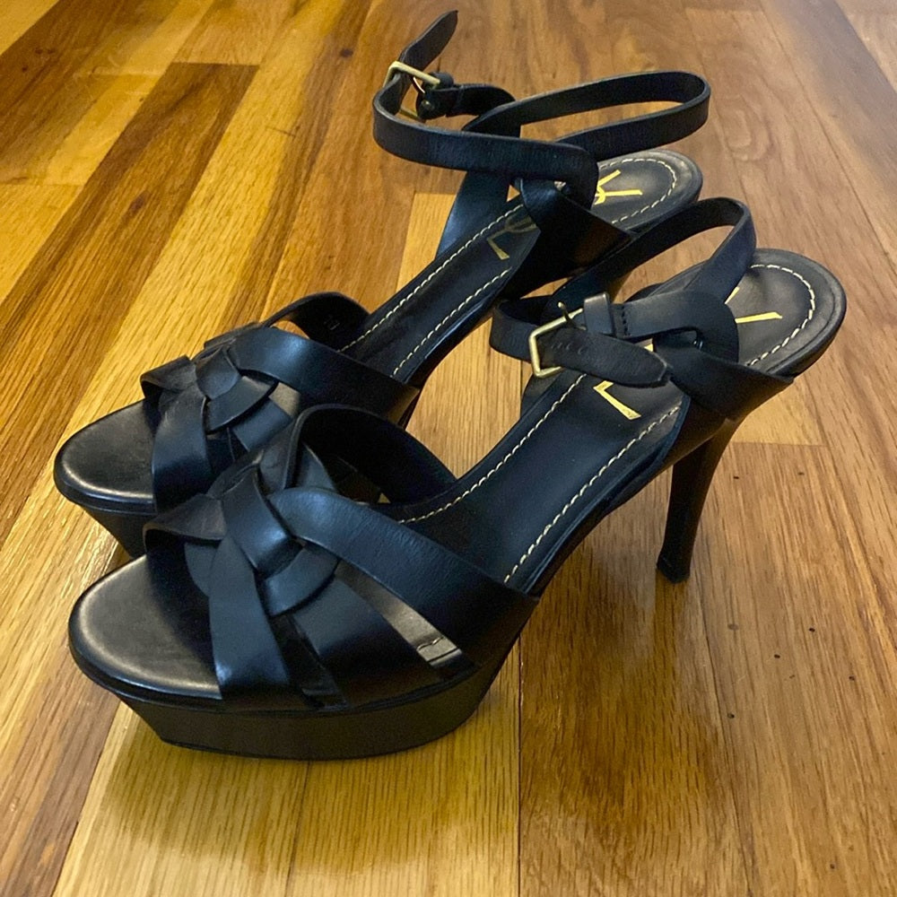 Yves Saint Laurent Women’s Black Heels Size 37