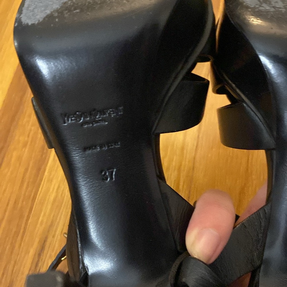 Yves Saint Laurent Women’s Black Heels Size 37