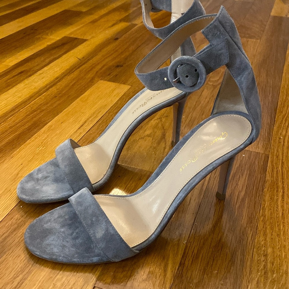 Gianvito Rossi Women’s Gray Heels Size 37