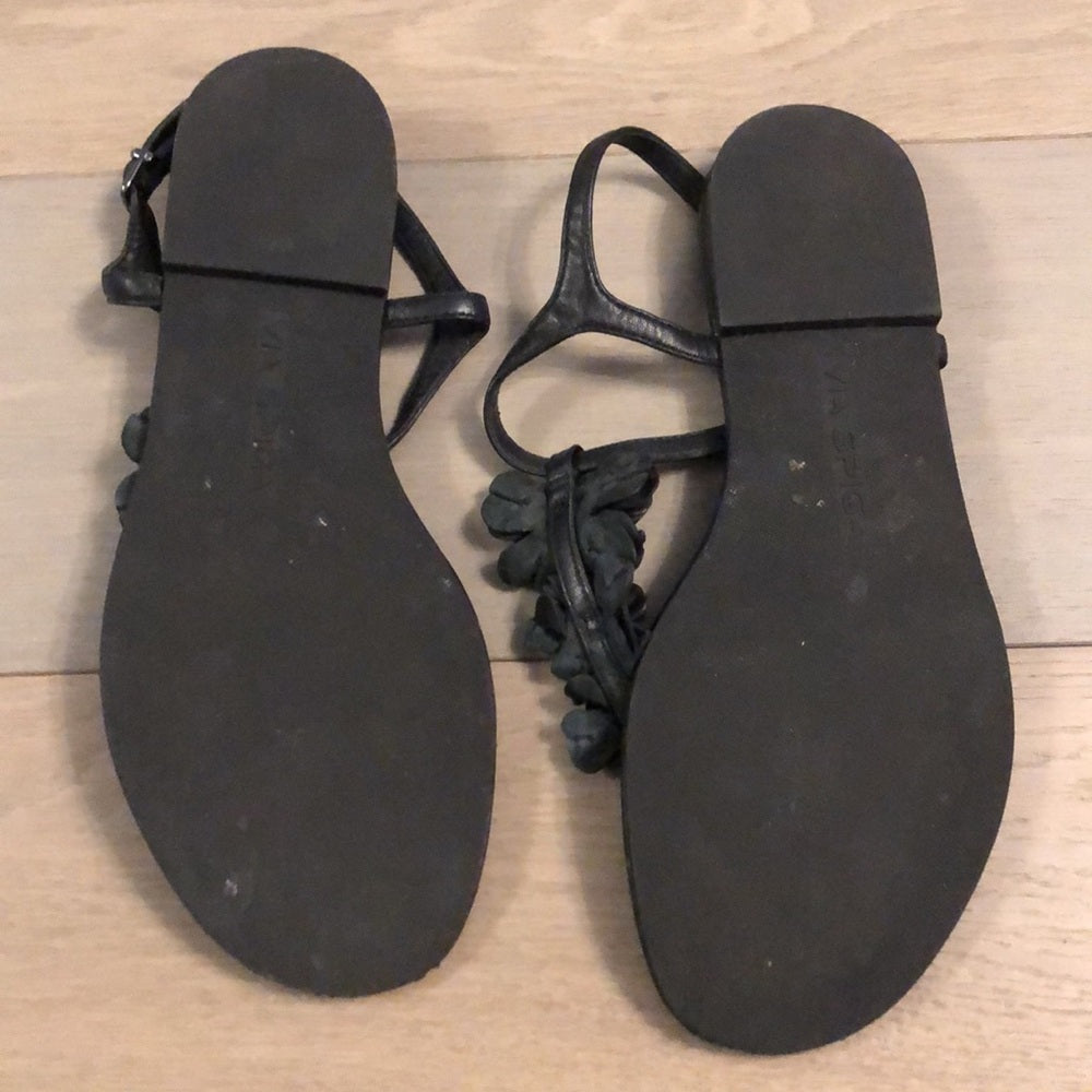 Via Spiga T Strap Black Sandals Size 8.5