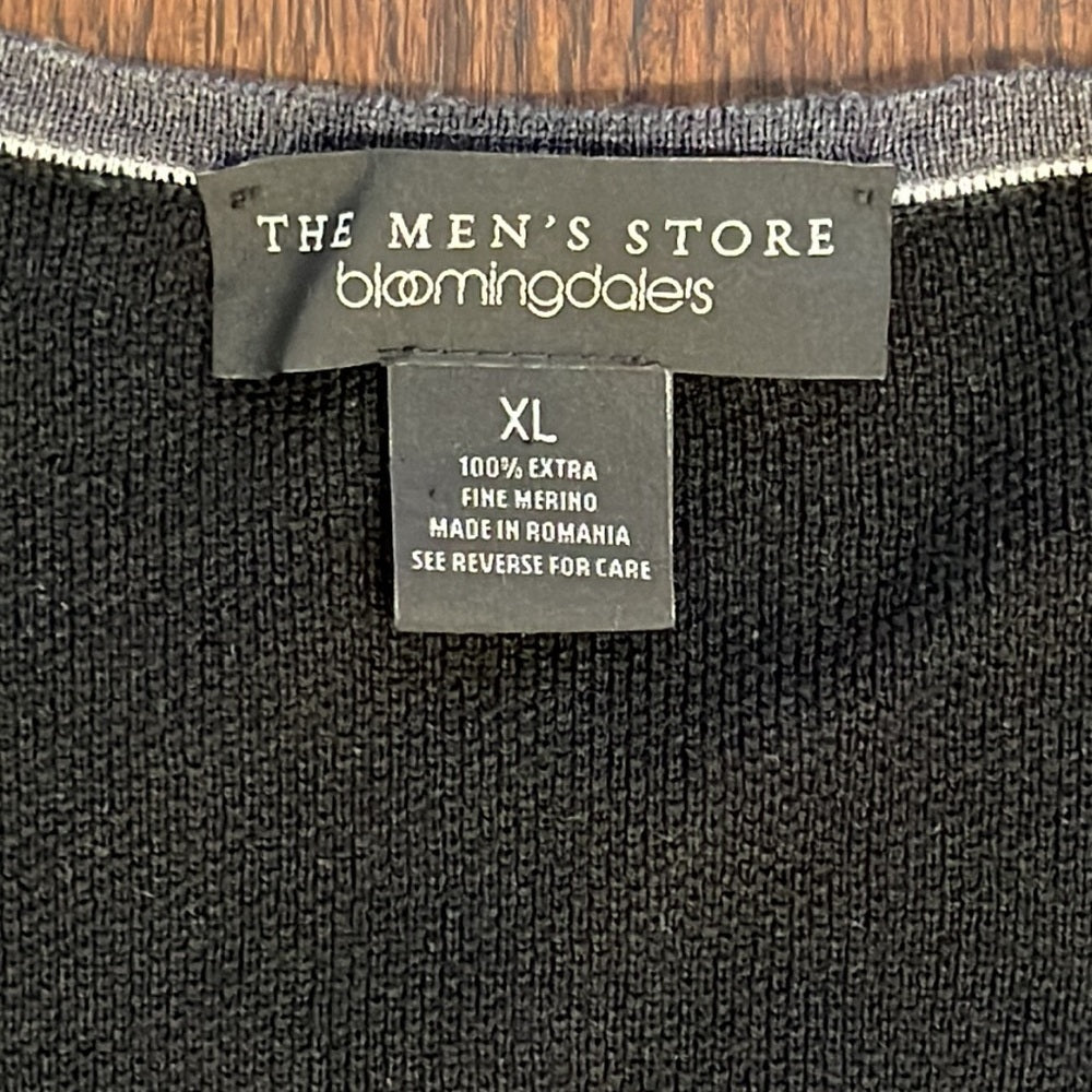 The Men’s Store at Bloomingdales Black 100% Fine Merino Sweater Size XL