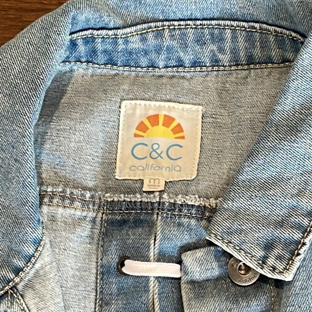 C&c California Women’s Denim Jacket Size Medium