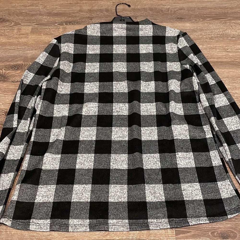 Nwt beachlunchlounge Women’s Checkered Soft Long Sleeve - L