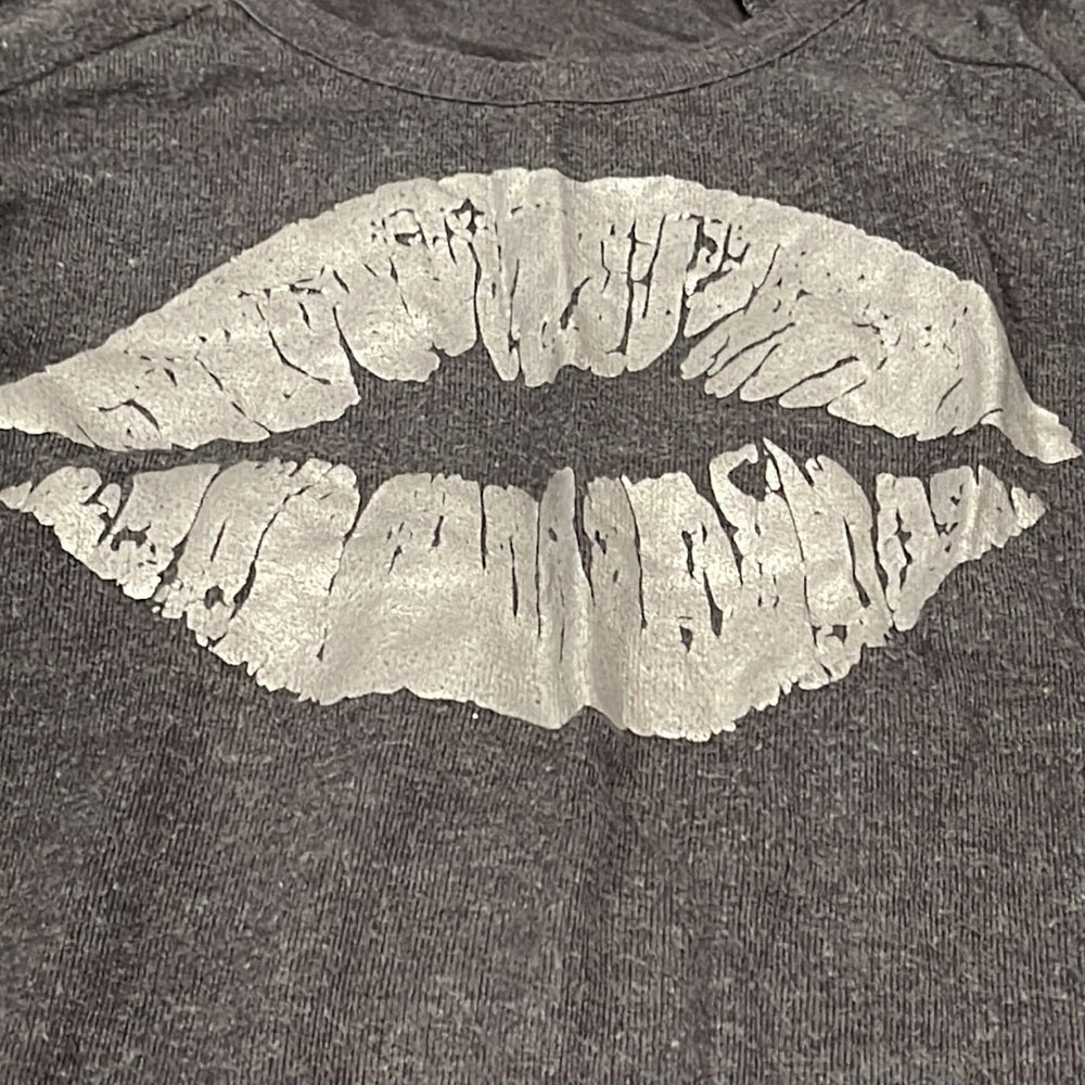 Chaser Grey Lips Sweatshirt Size XS