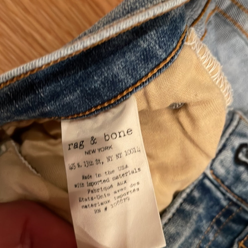 Women’s Rag & Bone Blue Jeans Size 25