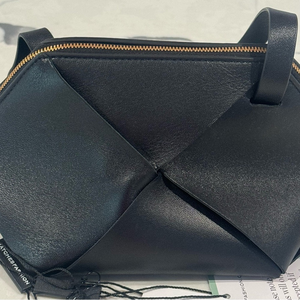 NWT Bottega Veneta Black Intrecciato Nappa Hexagon Mini Crossbody