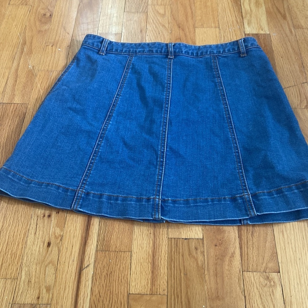 Women’s American Rag jean skirt. Blue. Size 11