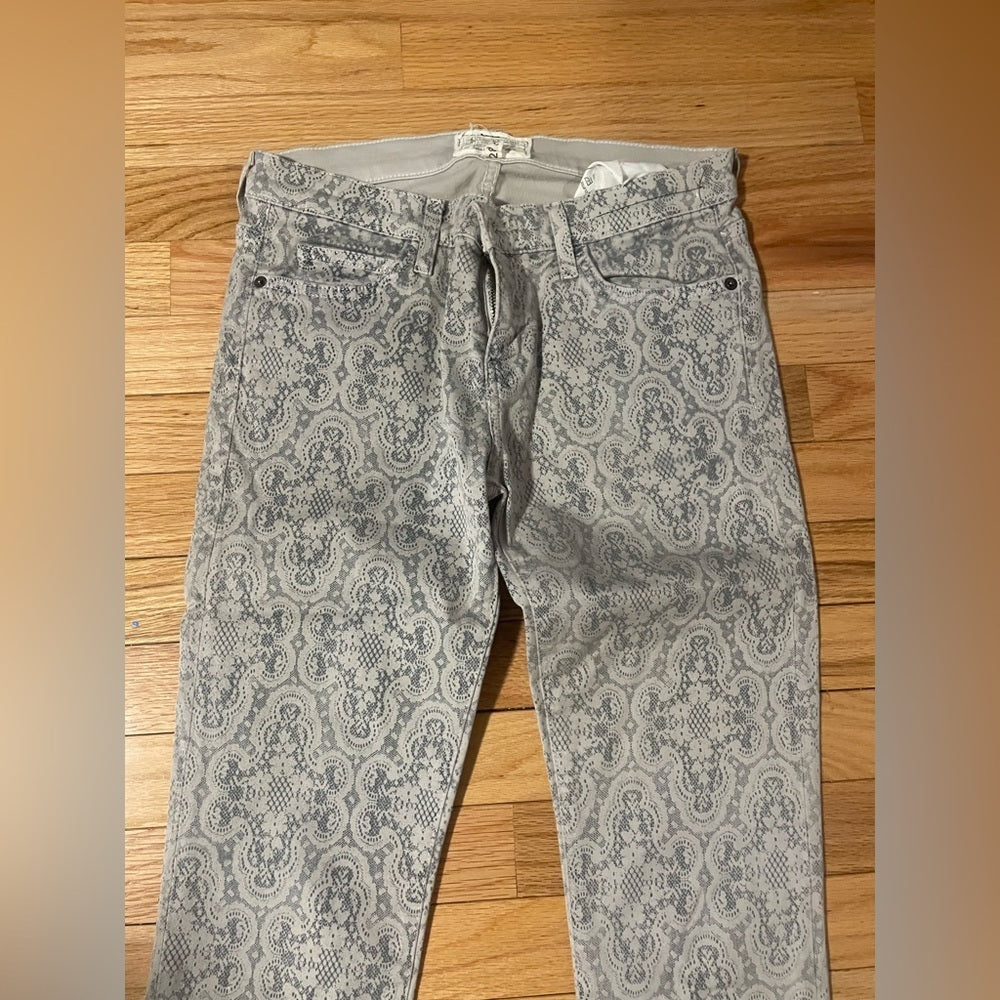 Current/Elliot Grey and White Patterned Jeans Size 28