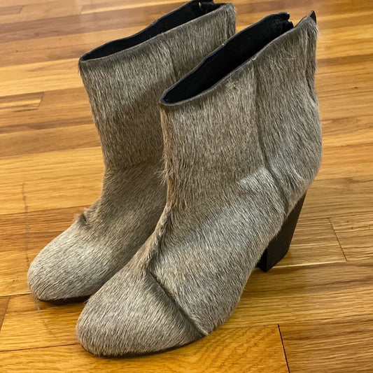 Rag & Bone Women’s Gray Fur Ankle Boots Size 38