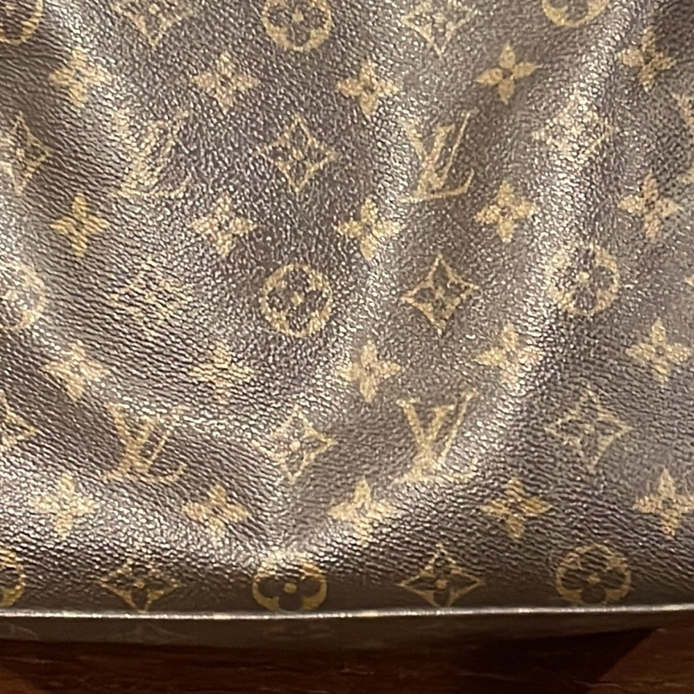 Louis Vuitton Women’s Monogram Looping Shoulder Bag