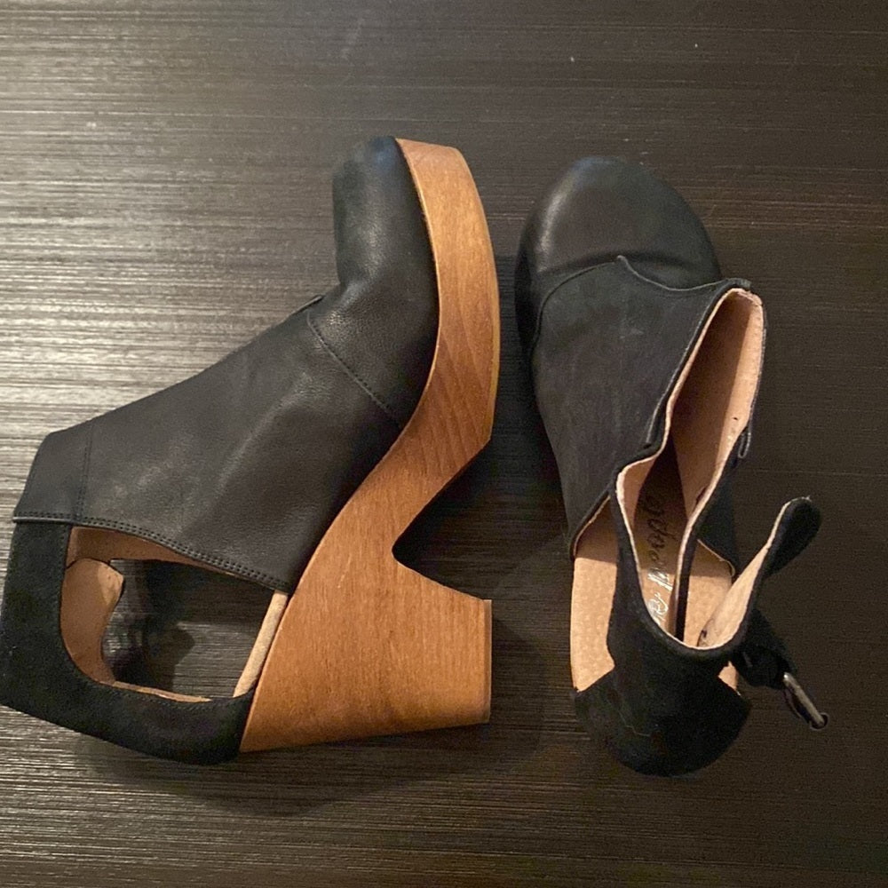 Free People Women’s Size 40 Black Heels