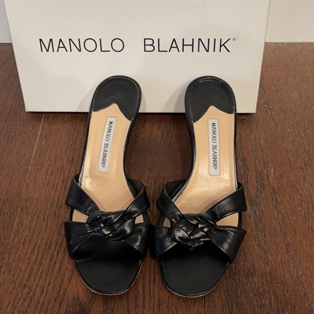 Manolo Blahnik Women’s Sandals Size 39/9