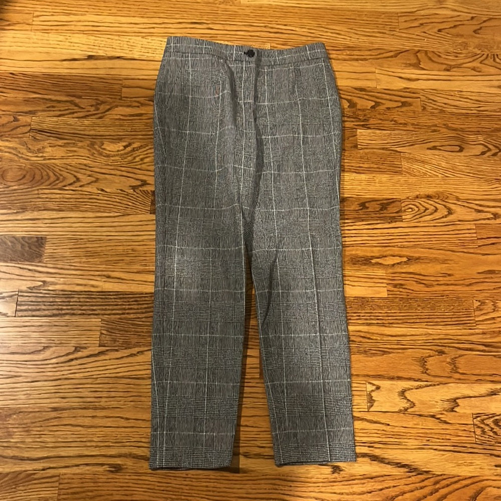 Dolce & Gabbana Woman’s Grey Wool Pants Size 40 / Size 4