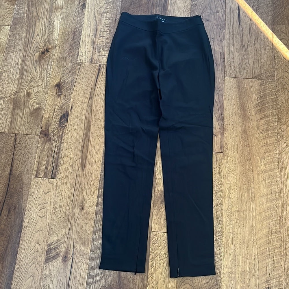 Theory Woman’s Black Pants Size 4