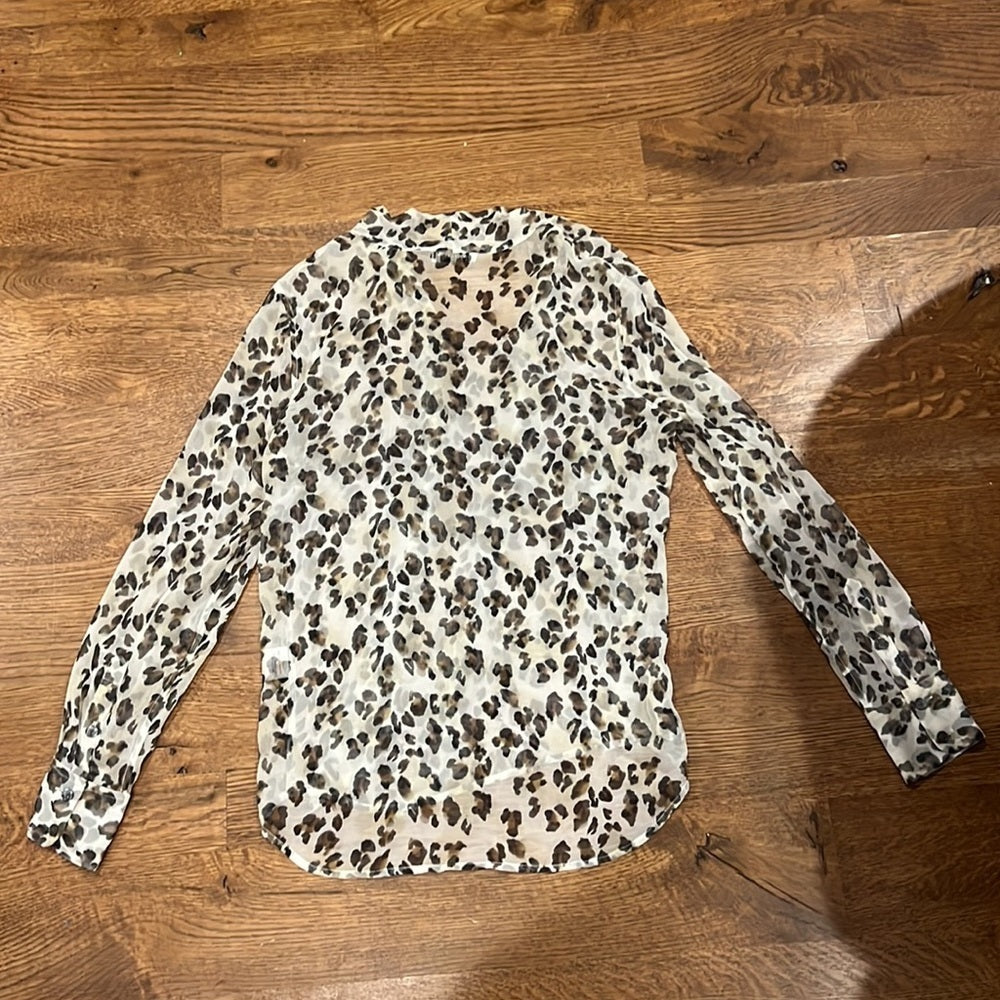 Equipment women’s cheetah print blouse size small