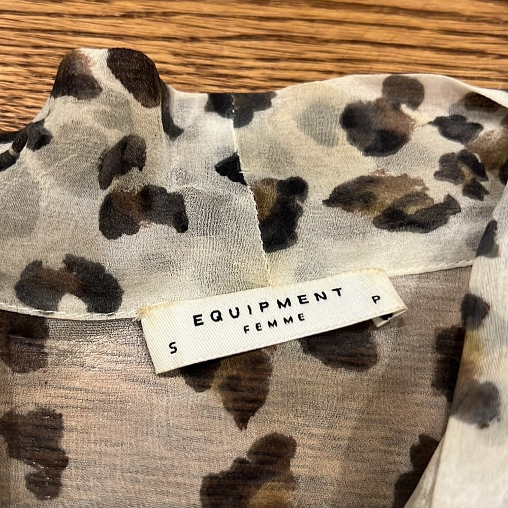 Equipment women’s cheetah print blouse size small