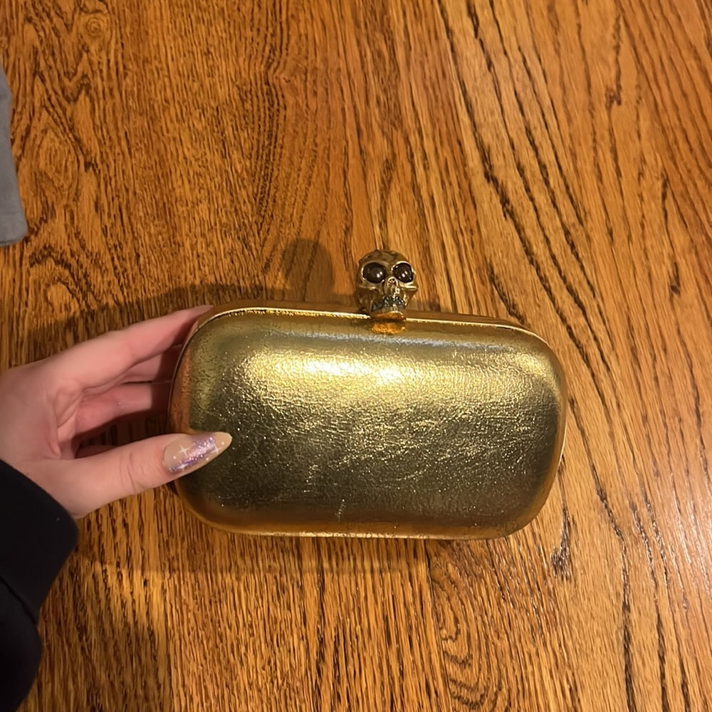 NWT Alexander Mqueen Woman’s Gold Skull Clutch Bag