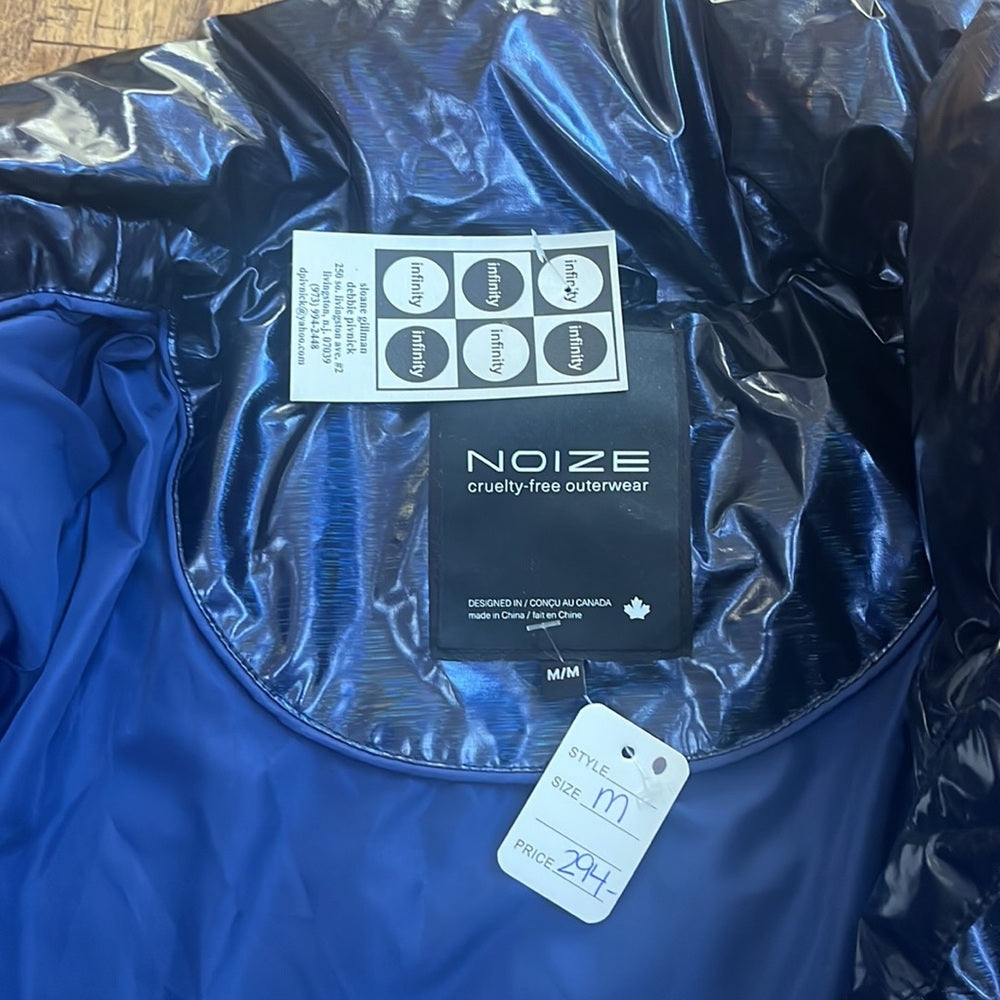 NWT Noize Woman’s Blue Puffer Jacket Size M