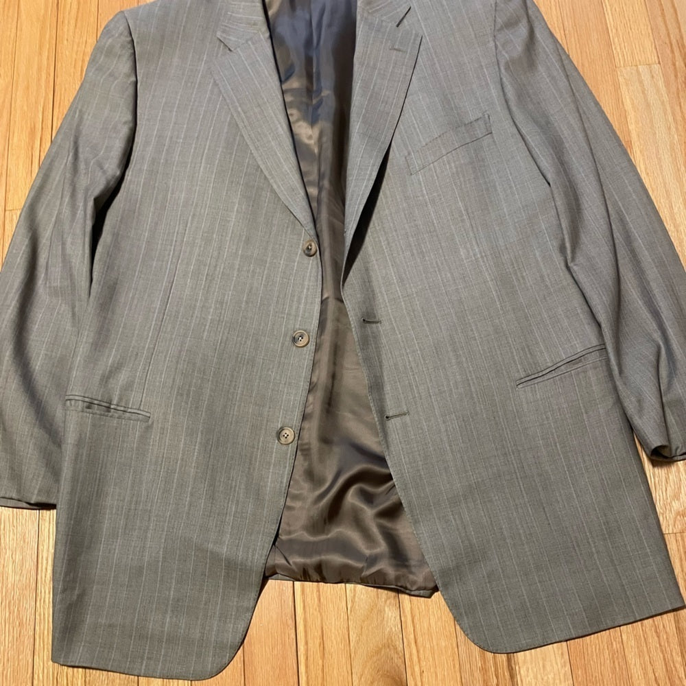 Ermenegildo Zegna Men’s Grey Striped Jacket and Pants Suit