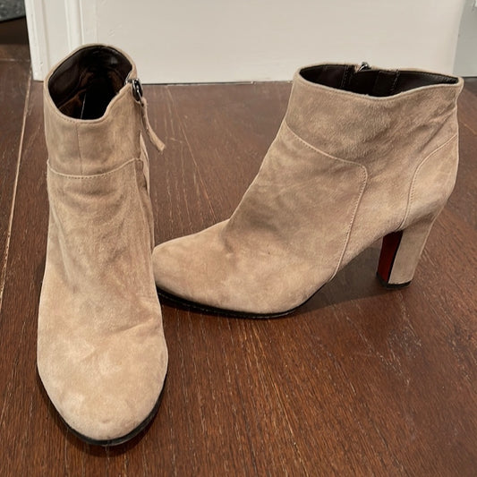 Sam Edelman Grey Suede Booties Size 9