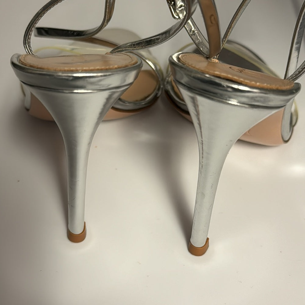 NWT Gianvito Rossi Silver and Clear Sandals Size 7