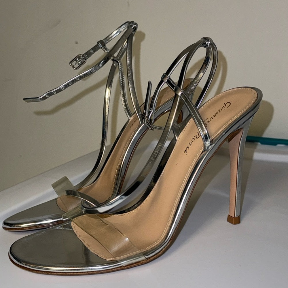 NWT Gianvito Rossi Silver and Clear Sandals Size 7