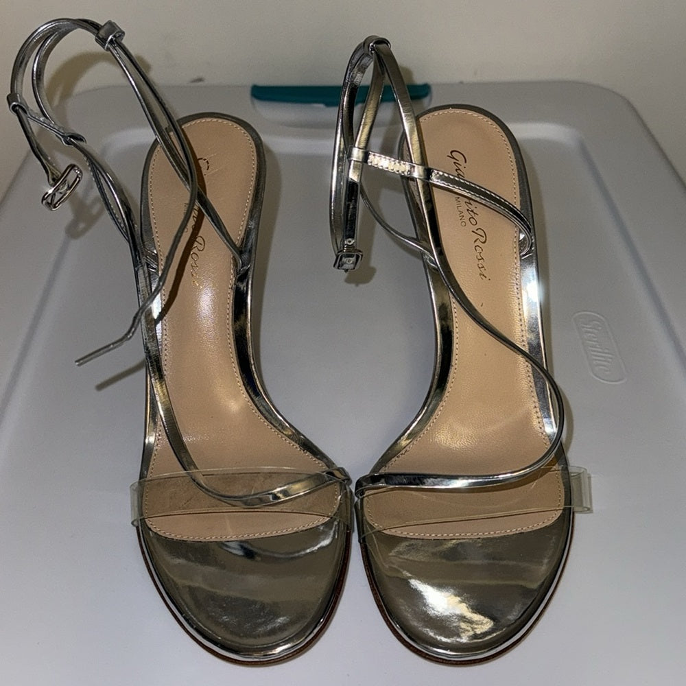 NWT Gianvito Rossi Silver and Clear Sandals Size 7