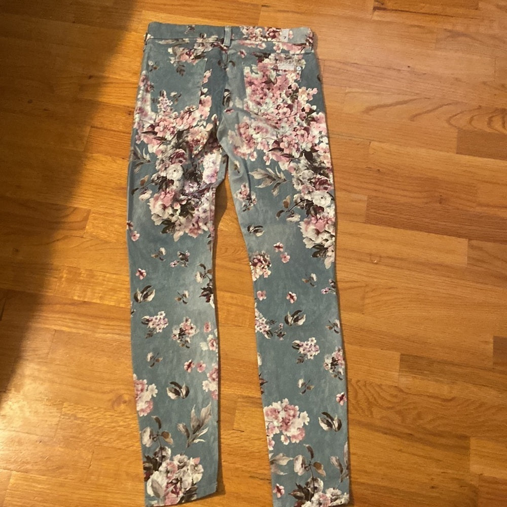 Women’s 7 for all mankind jeans. Blue with floral design. Size 25