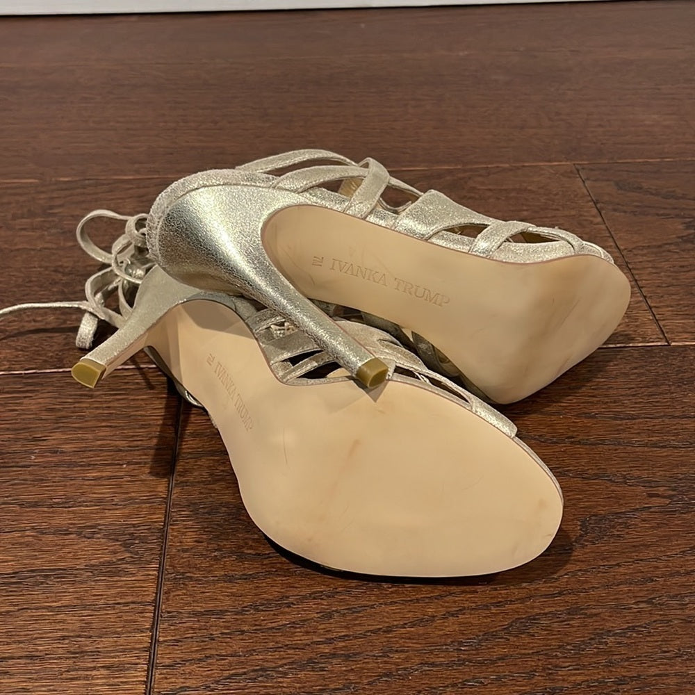 Ivanka Trump Women’s Silver Sandals Size 7