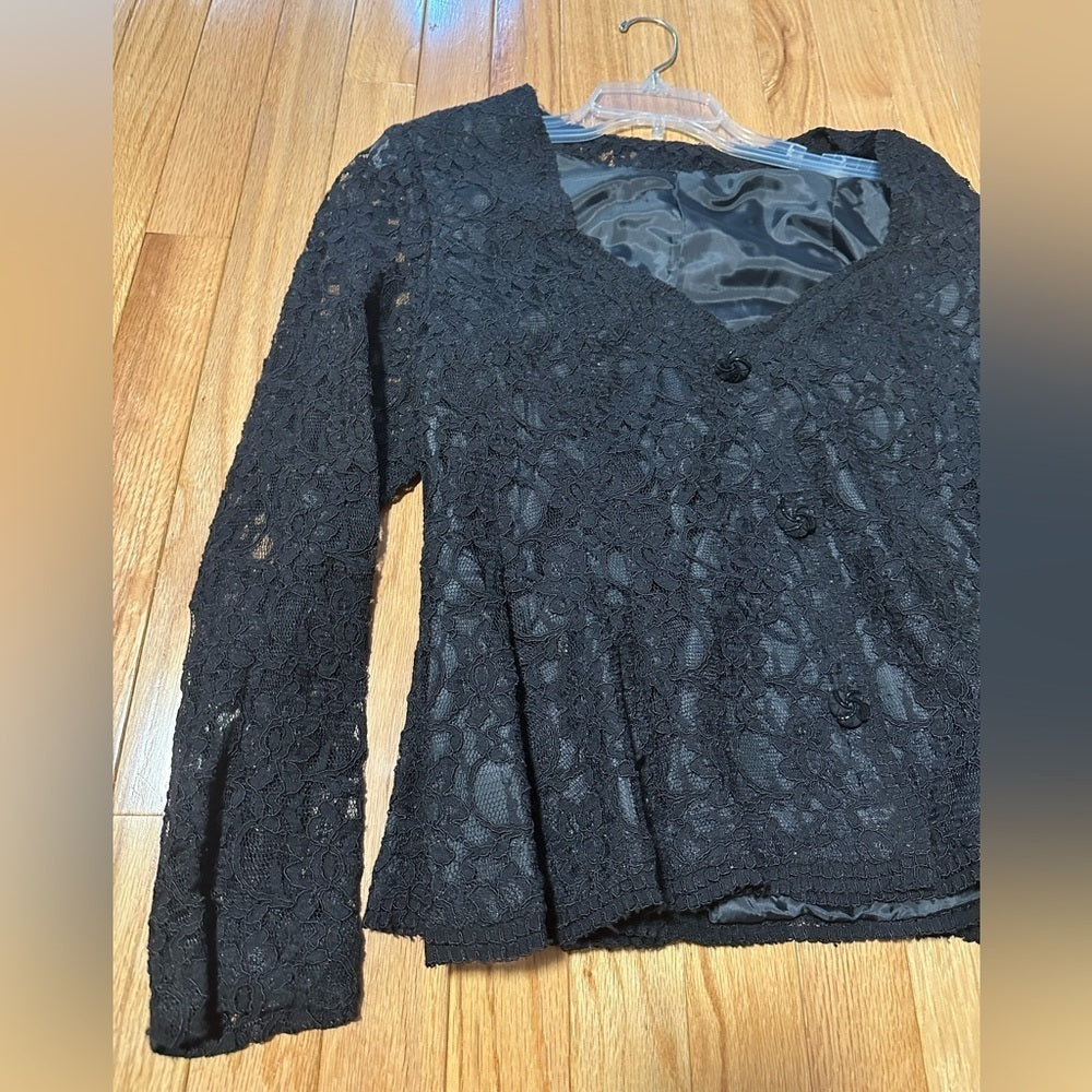 WOMAN’S Black Lacey Long Sleeve Blouse Size 8