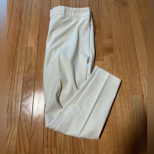 AREA White Woman’s Pants Size 10