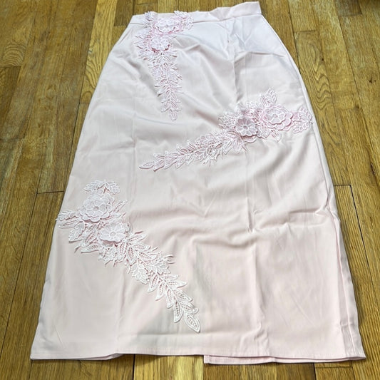 Women’s Light Pink Floral Skirt