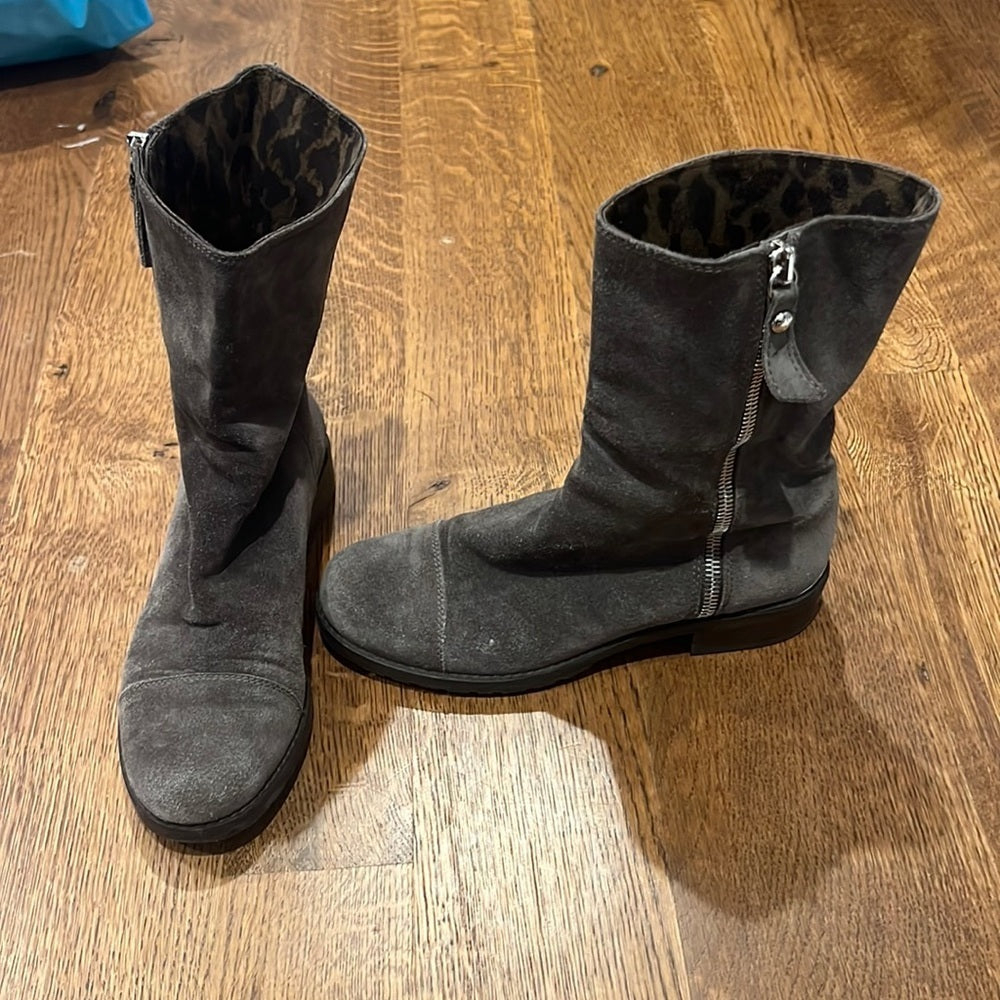 Women’s Stuart Weitzman Brown Boots Size 5