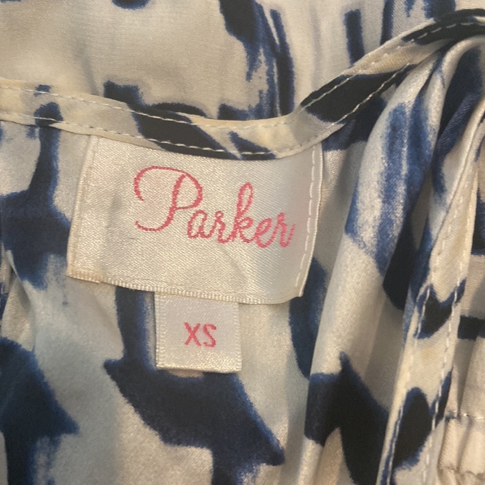 Women’s Parker dress. White and blue. Size XS