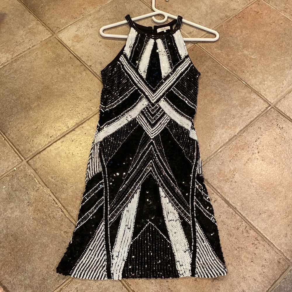 Parker women’s sequin beaded black and white dress medium