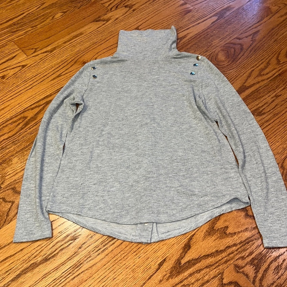 Generation Love Woman’s Grey Turtleneck Size S