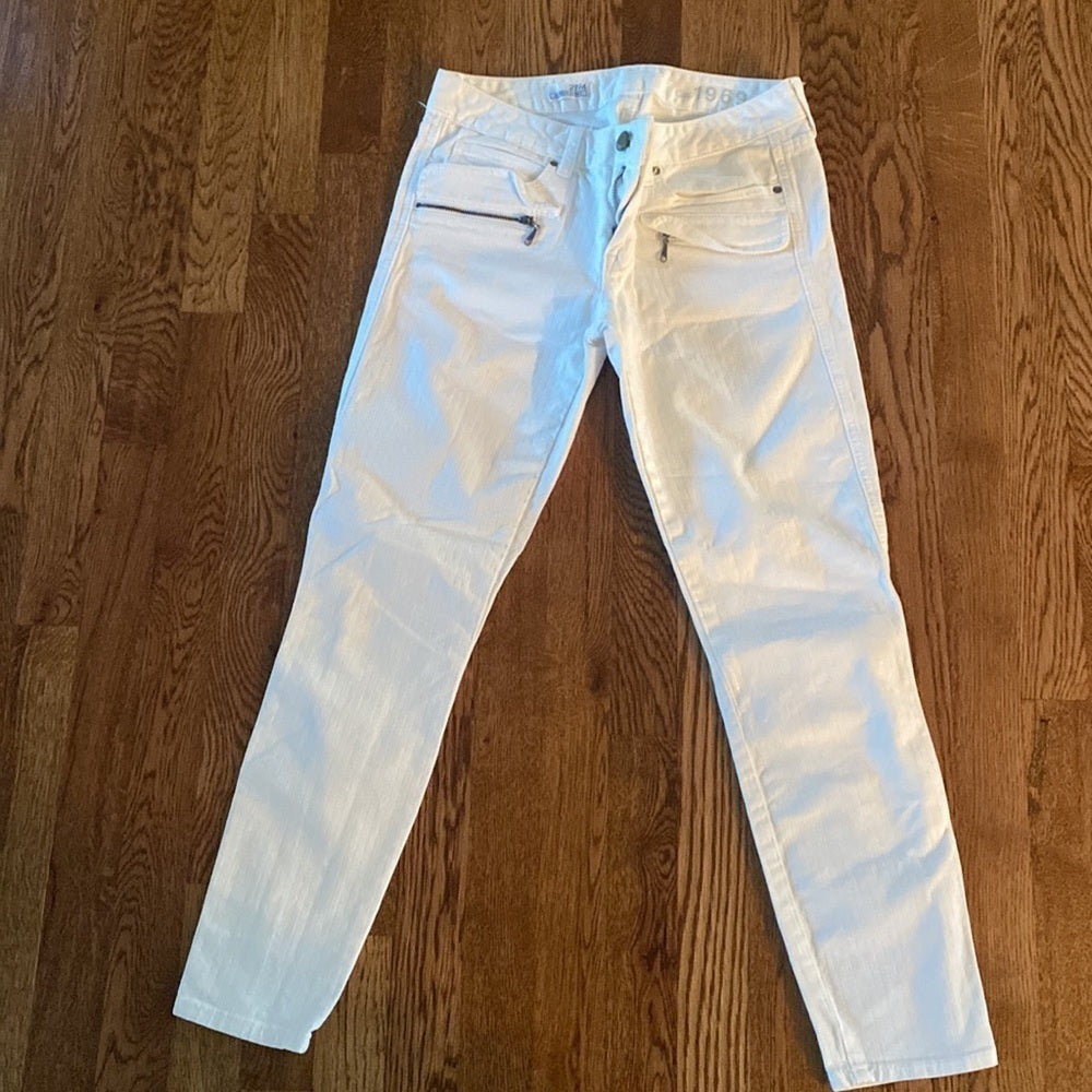 Gap Women’s White Jeans with Pockets Size 27/4