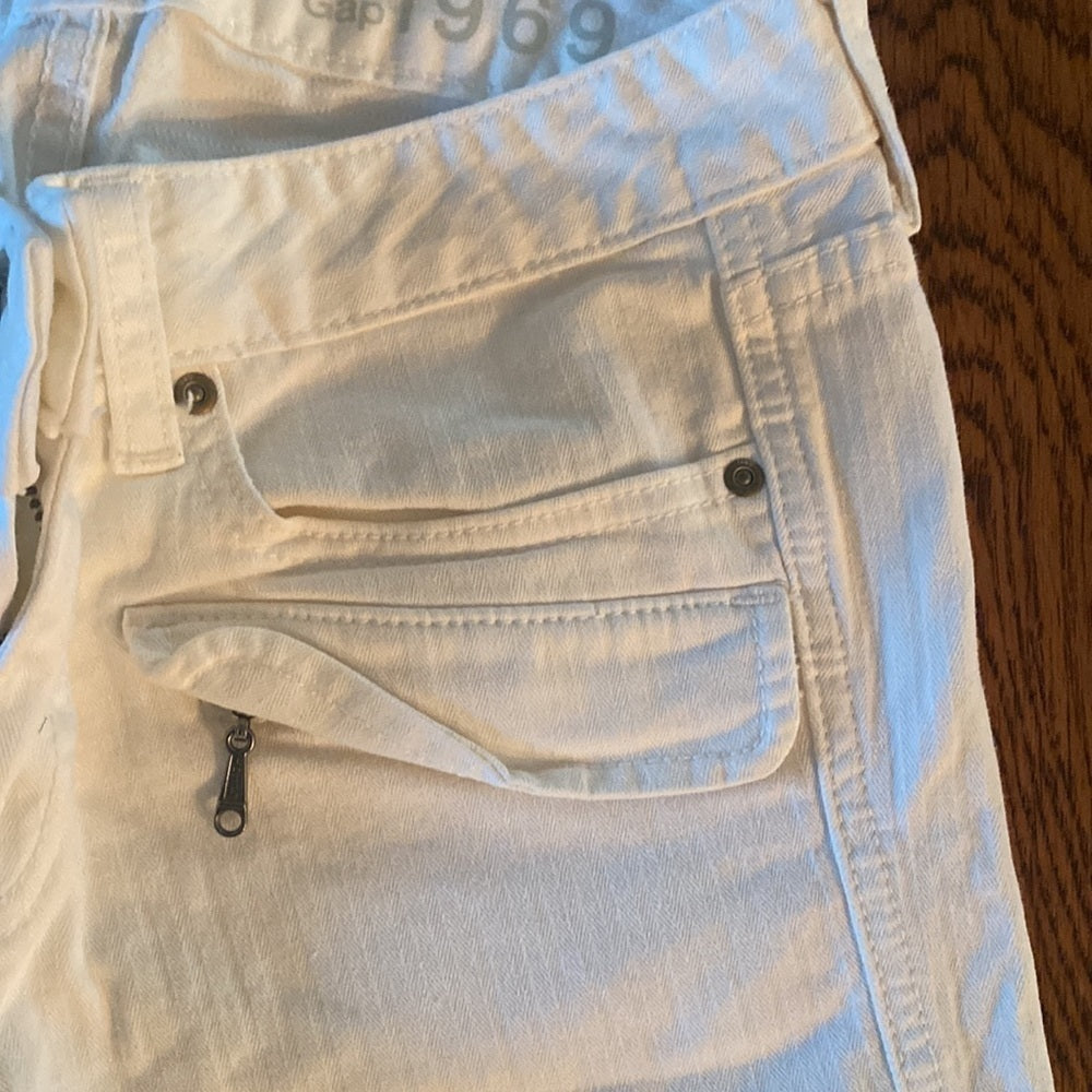 Gap Women’s White Jeans with Pockets Size 27/4