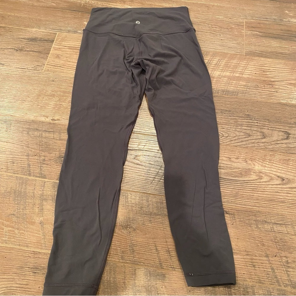 Lululemon Women’s Gray Leggings Size 8